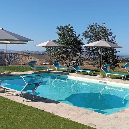 Agriturismo Isola Dei Calanchi - Guest House Atri Esterno foto